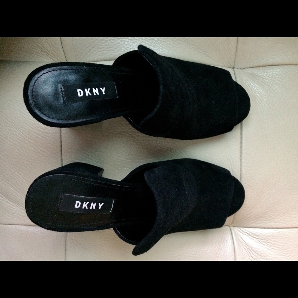 DKNY black suede real leather mule with open toe